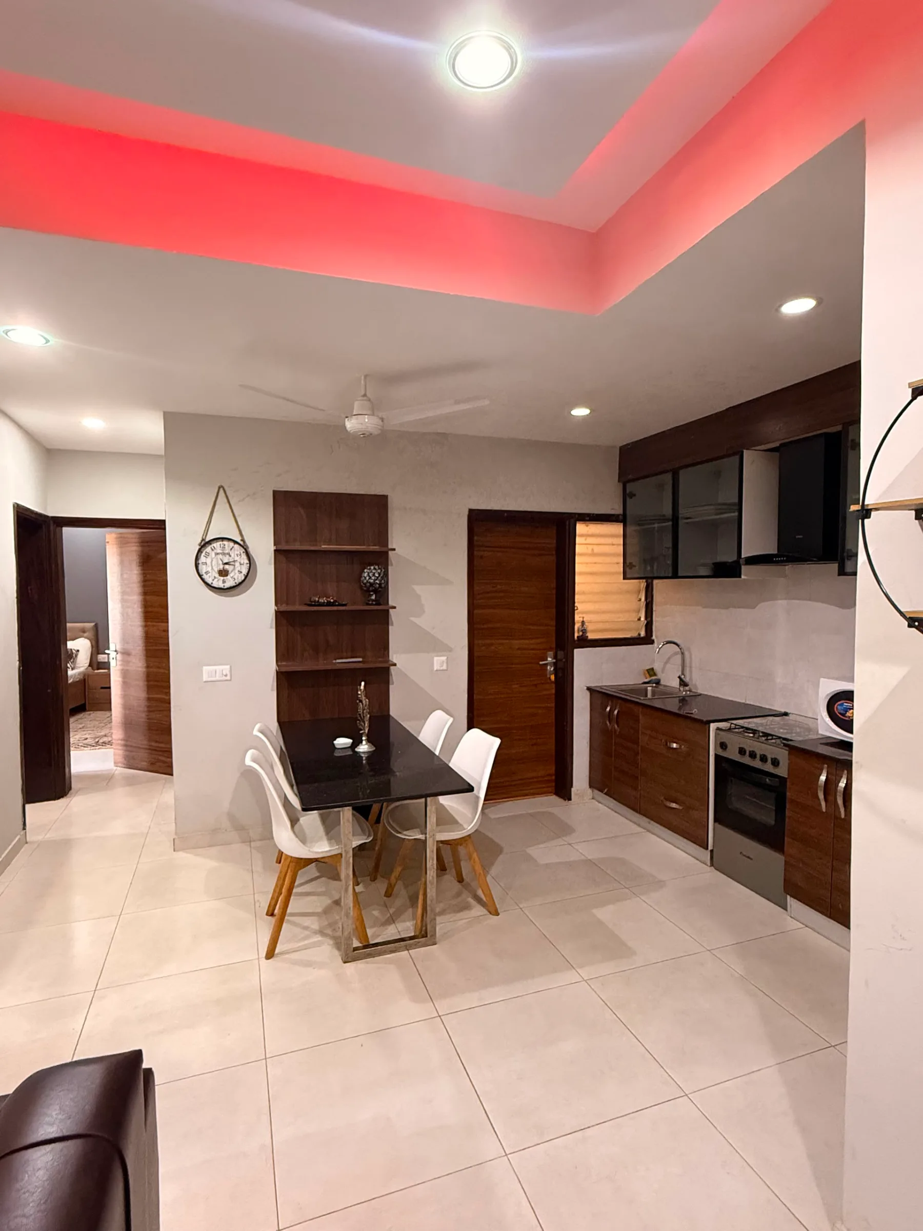 Luxury 2 Bedroom Apartment at Aquaview , image 2